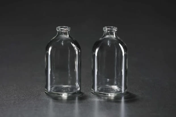 What is a borosilicate glass bottle?