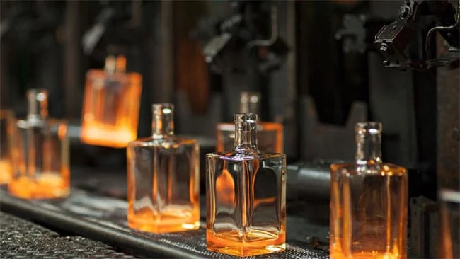 What details should we pay attention to when purchasing whiskey bottle?