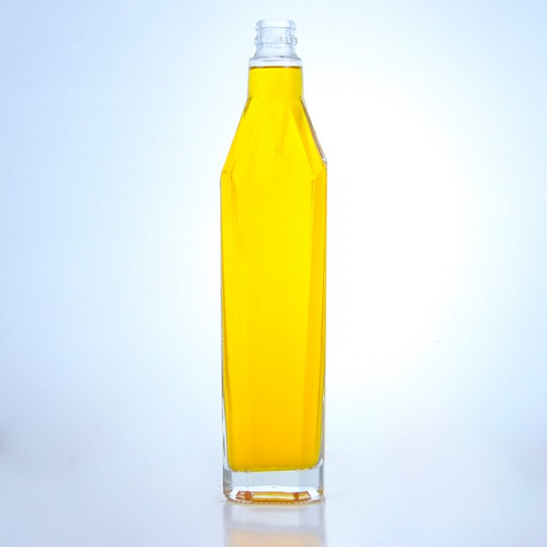 250ml unique design glass kitchen bottle with guala top for hot sauce