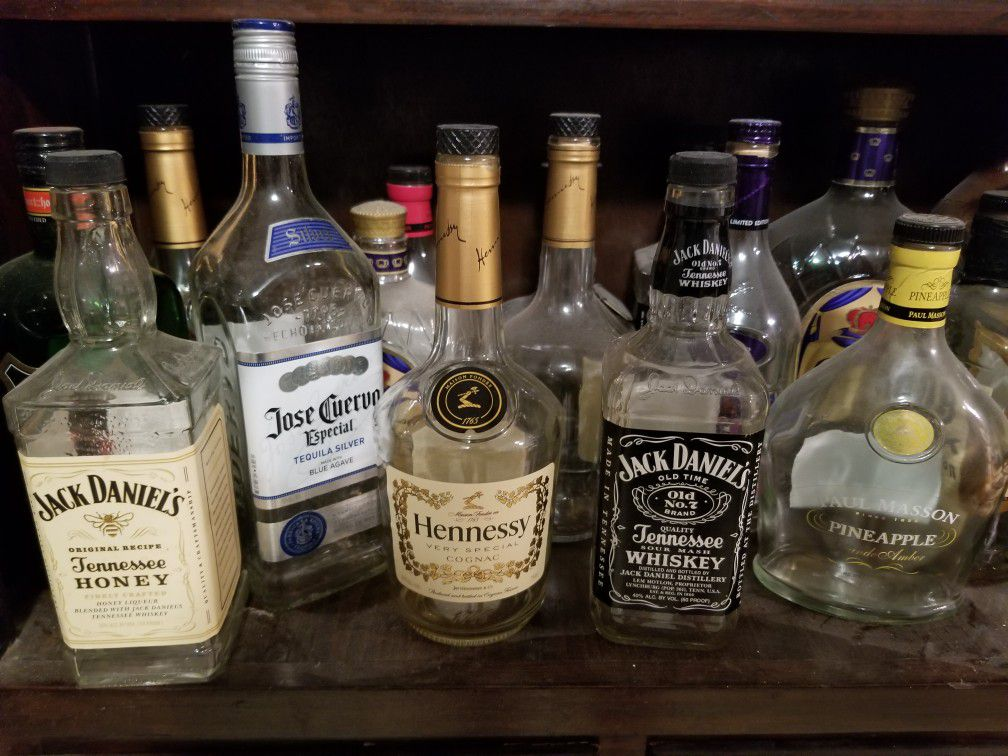 Exploring the Market for Liquor Bottles: A Comprehensive